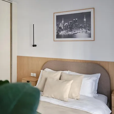 Brown I One Bedroom I One Cotroceni Park * Бухарест