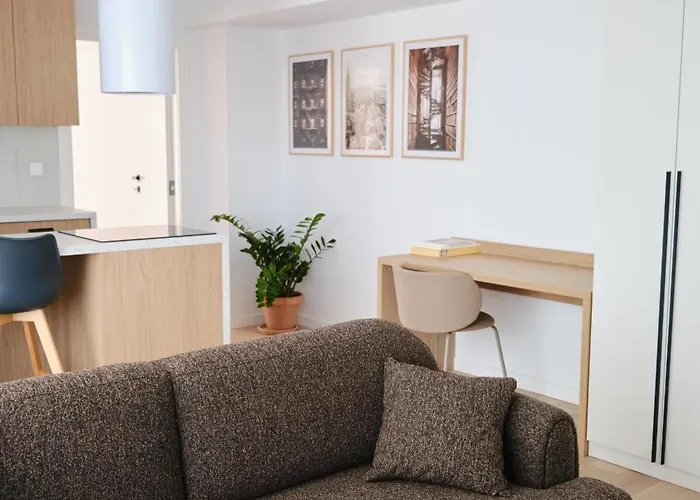 Brown I One Bedroom I One Cotroceni Park