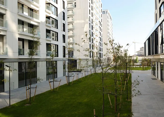 Brown I One Bedroom I One Cotroceni Park *